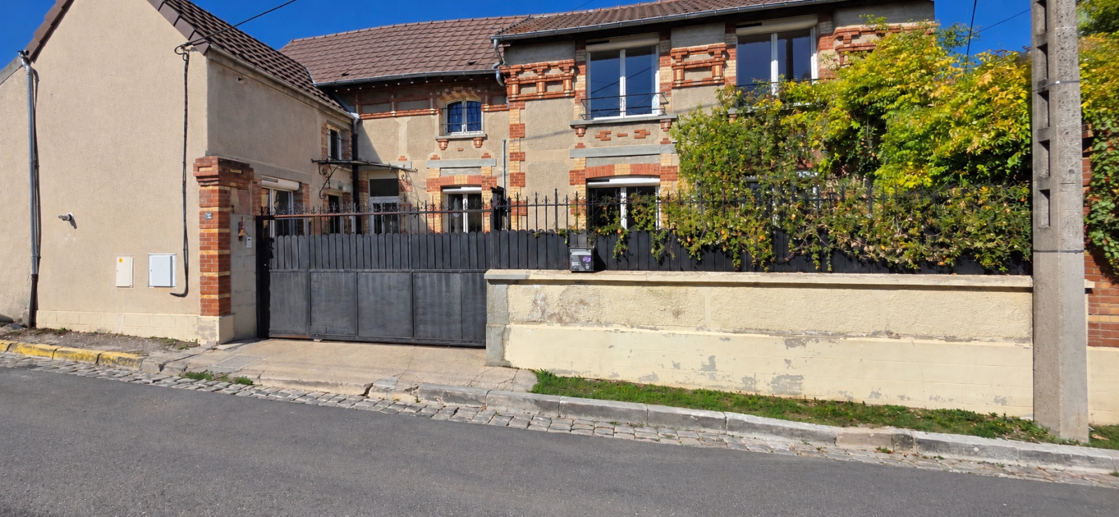 Maison 8 pièces 155 m² · à Villemanoche · 155 m² · 245 000 €